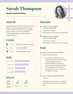 Free  Template: CV infographique beige clair vert et violet
