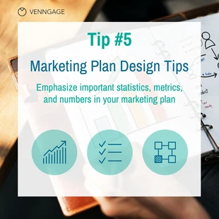 Free  Template: Plan marketing vert Post Instagram