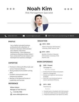 White And Black Minimalist Professional Business Resume