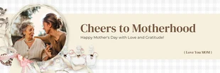 Free  Template: Hellgelbes klassisches Vintage-Banner „Happy Mothers Day“.