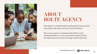 White And Orange Minimalist Digital Marketing Professional Presentation - Seite 2