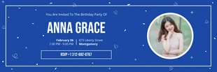 Free  Template: Convite de aniversário com faixa minimalista azul simples