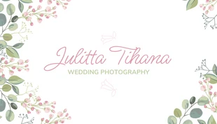 Free  Template: Tarjeta de visita de fotografía de boda blanca, minimalista, estética y floral