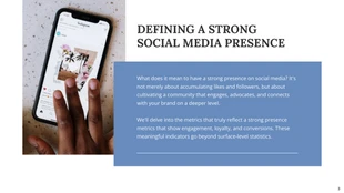Blue Modern Social Media Presentation - Pagina 3