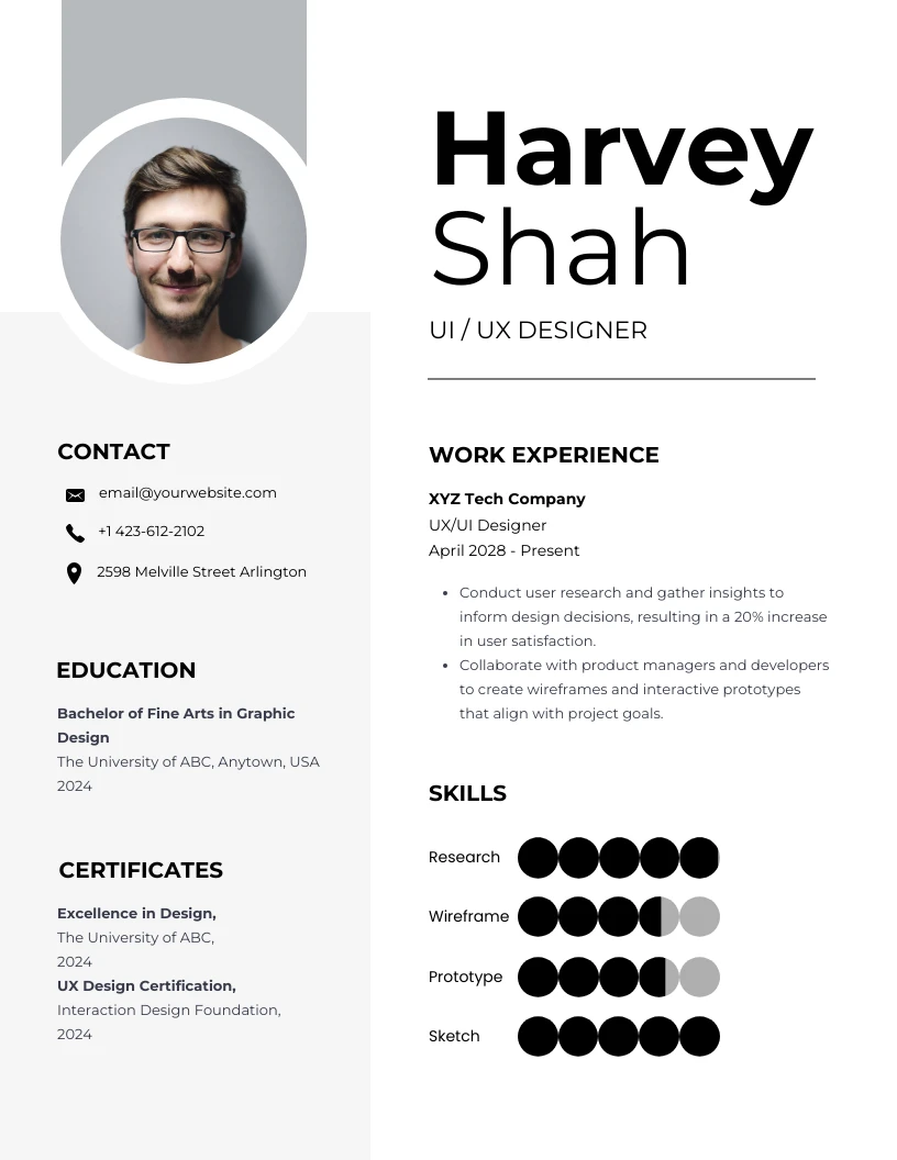 Monochrome UI/UX Designer Resume Template - Venngage